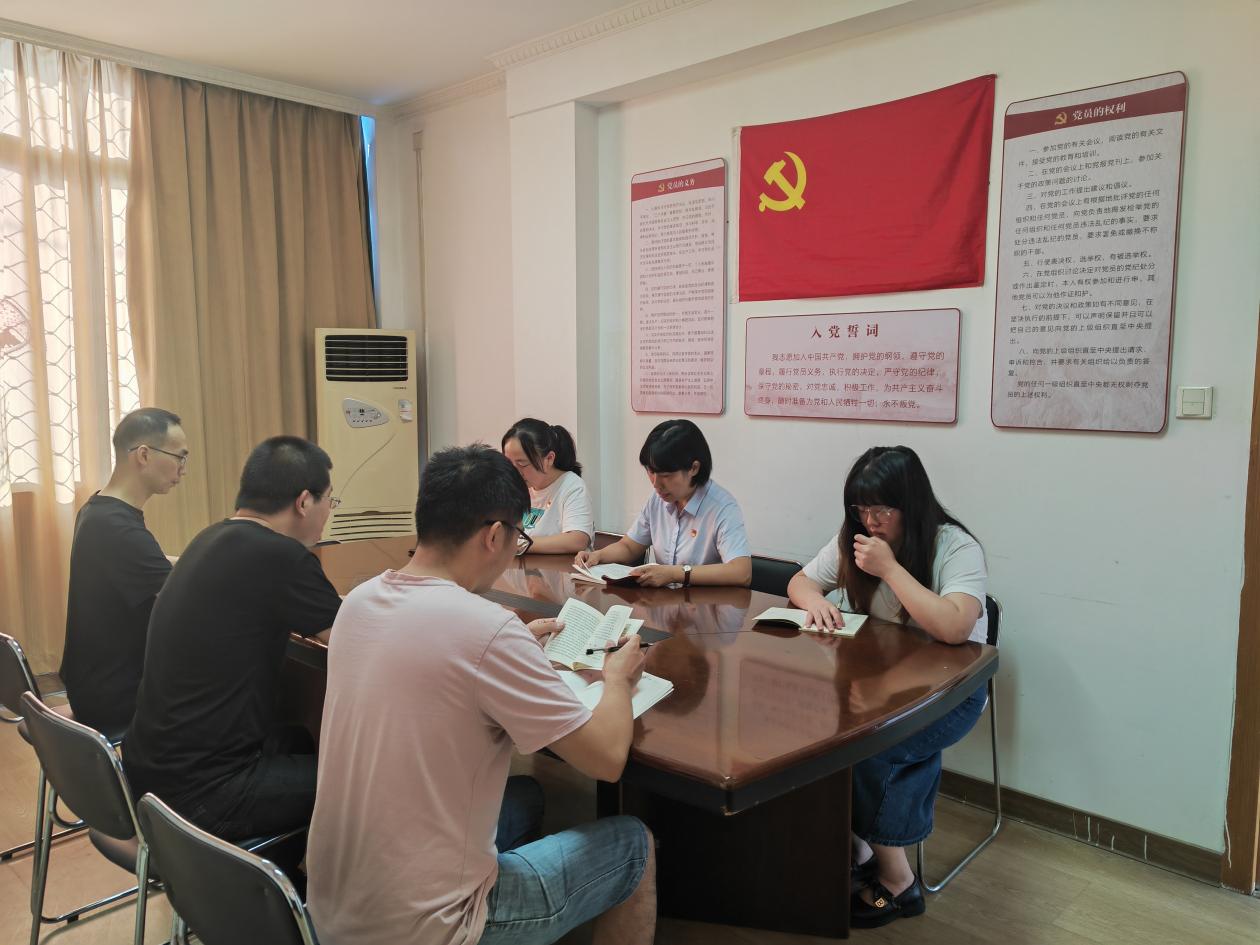 �f��: �����h��1